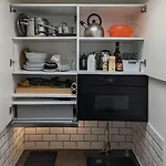 Paris Oasis: One Bedroom Studio For Two Next To The Eiffel Tower